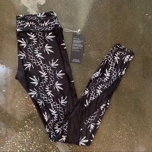 Wolven Threads Sustainable Leggings